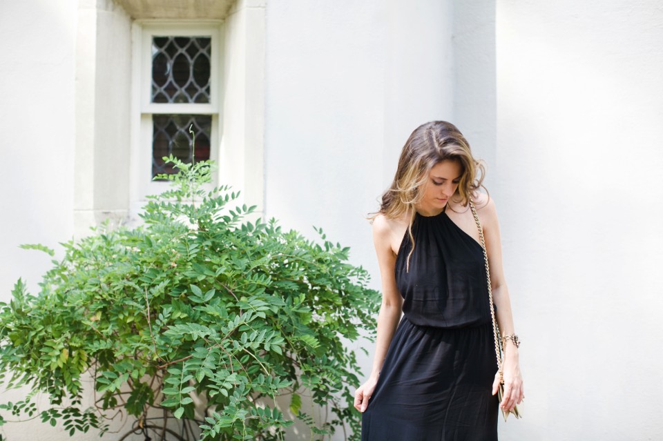 black maxi dress, what to wear to a wedding, summer, style, glamorous, summer wedding style, fall wedding style